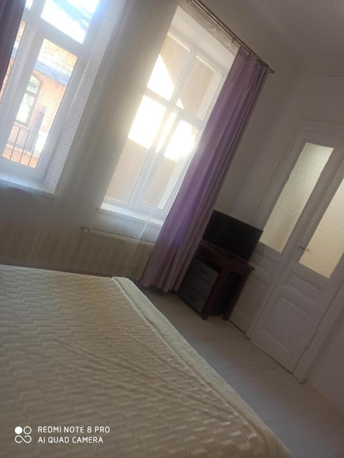 דירות לבוב Apartament On Franka Street מראה חיצוני תמונה