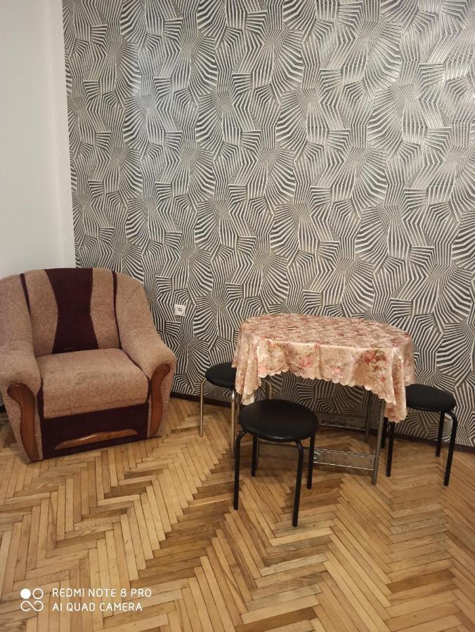 דירות לבוב Apartament On Franka Street מראה חיצוני תמונה