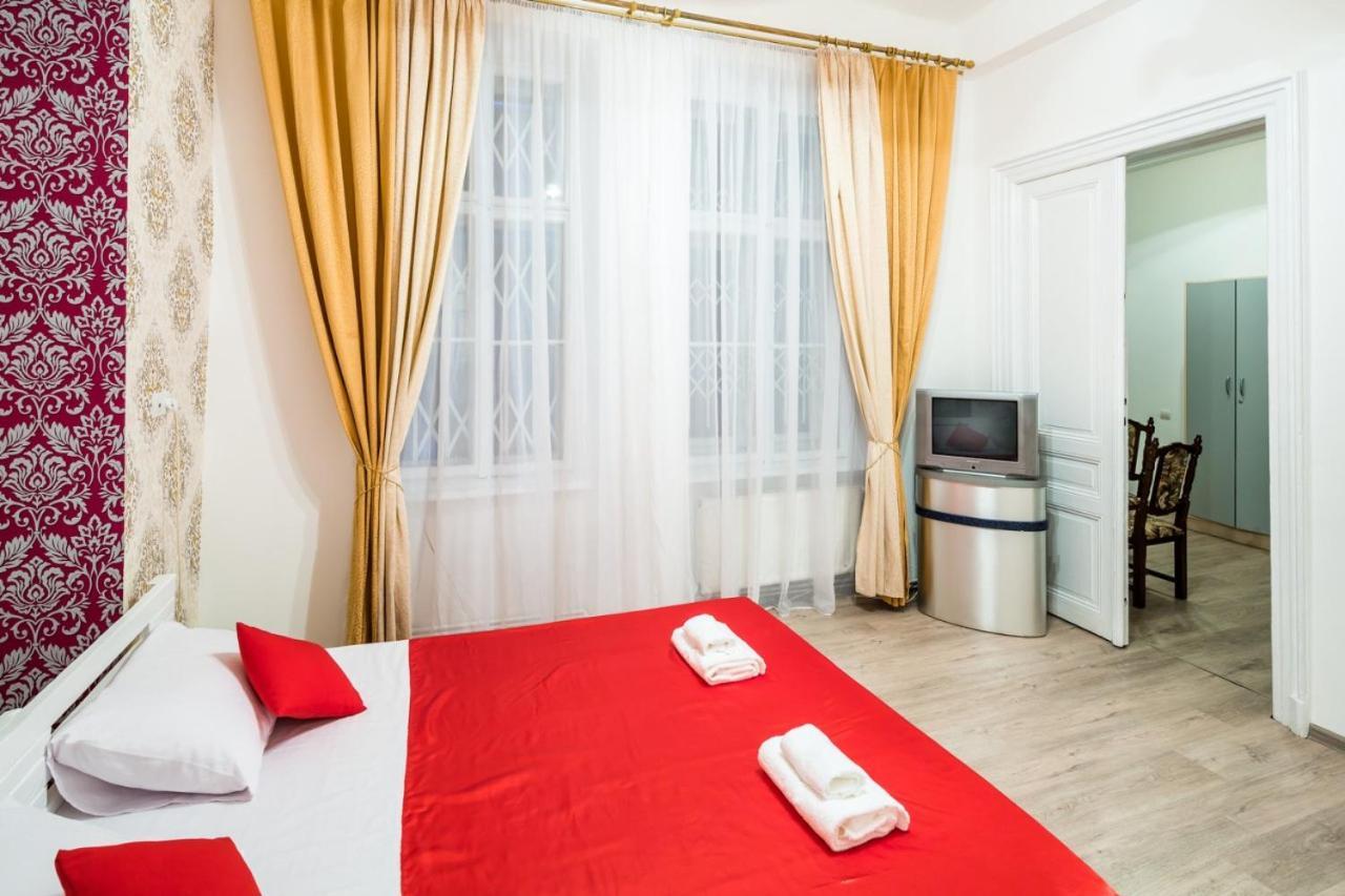 דירות לבוב Apartament On Franka Street מראה חיצוני תמונה